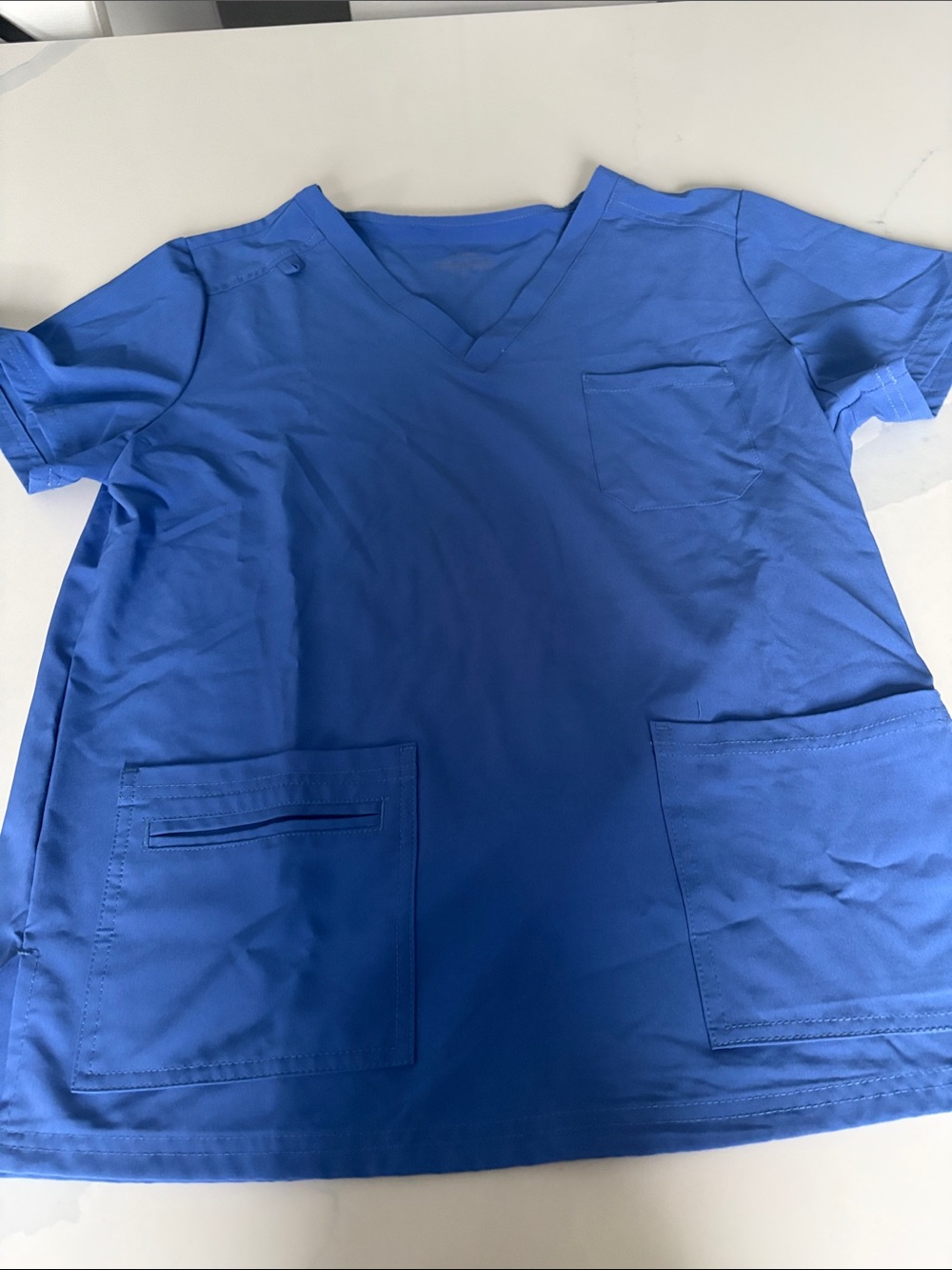 Royal Blue V-Neck Scrub Top with Dual Pockets - Picture 2 of 3
